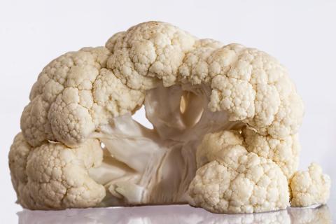 Cauliflower. The Thai for "cauliflower" is "กะหล่ำดอก".